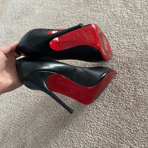 Christian Louboutin High Heels/Pumps 👠 💄 Like-New ✨✈️ - Picture 8 of 15